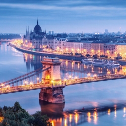 Praga e Budapest